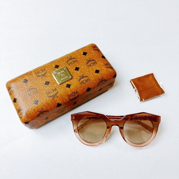 MCM Accessories - MCM - Clear Peach Gradient Sunglasses